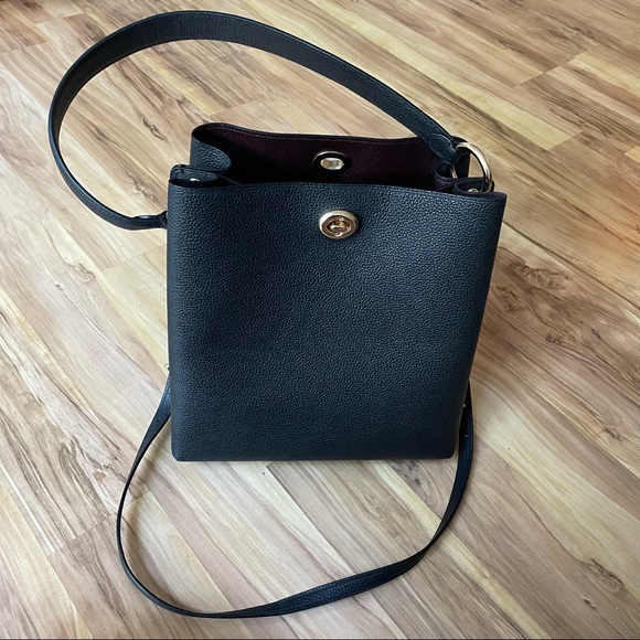 Like new Coach Charlie bucket bag - Picture 1 of 9